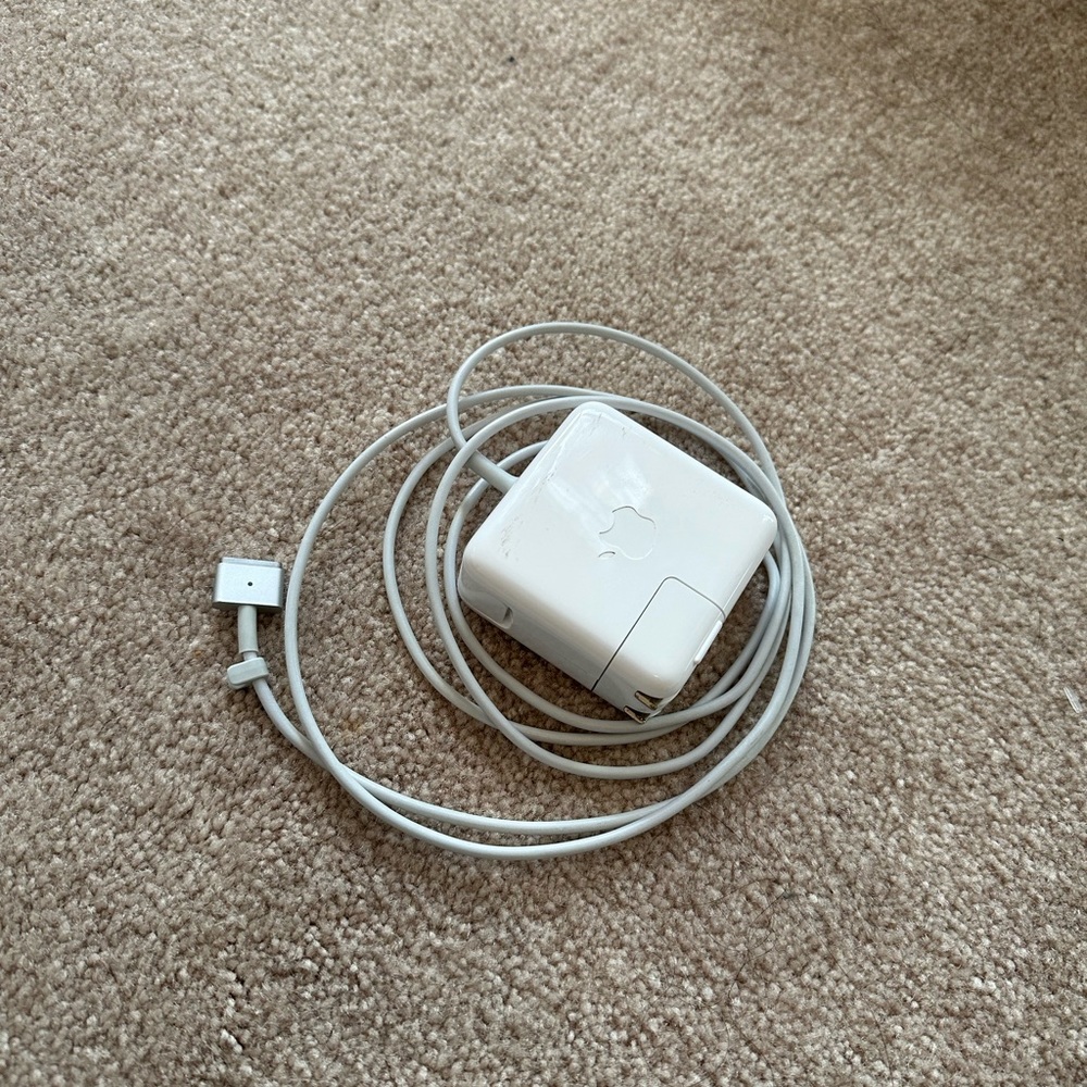 Apple MacBook Air charger